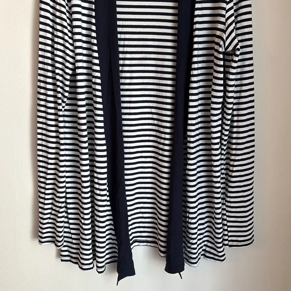 Mott50 women’s UPF 50 Striped navy and White long sleeve cardigan large GUC!